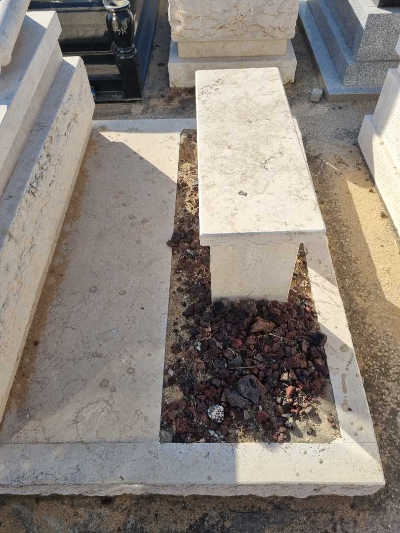 קברו של 1 0. תמונה 1