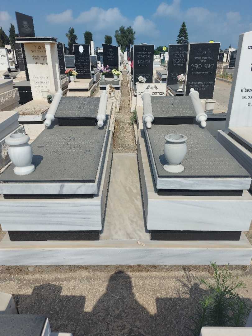 קברו של ראיסה בורוכוב. תמונה 3